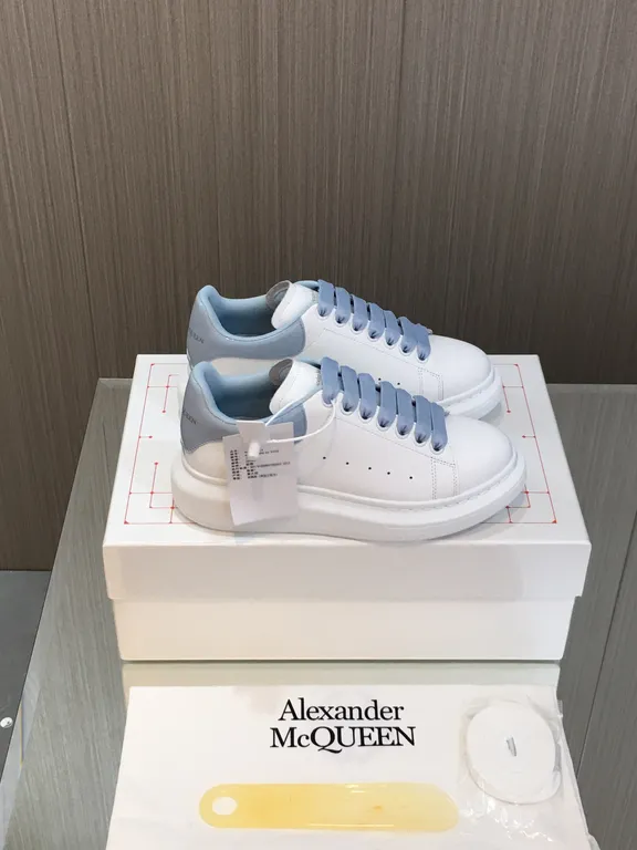 Alexander McQueen Shoe 